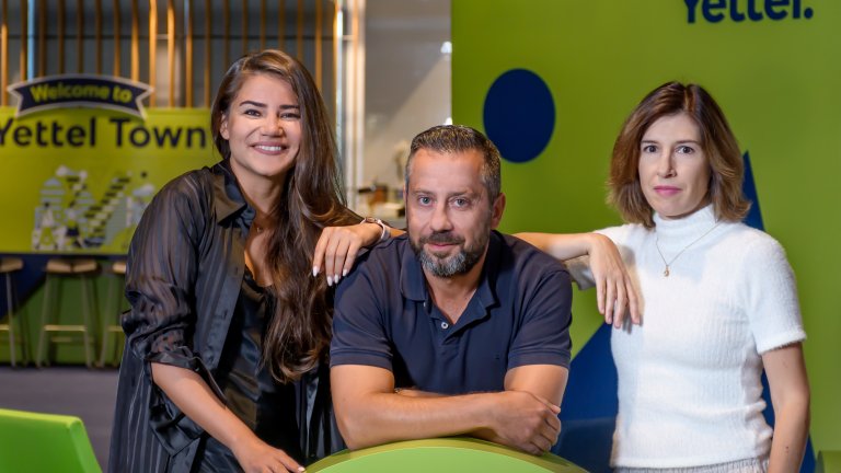 Digital marketing and sales team