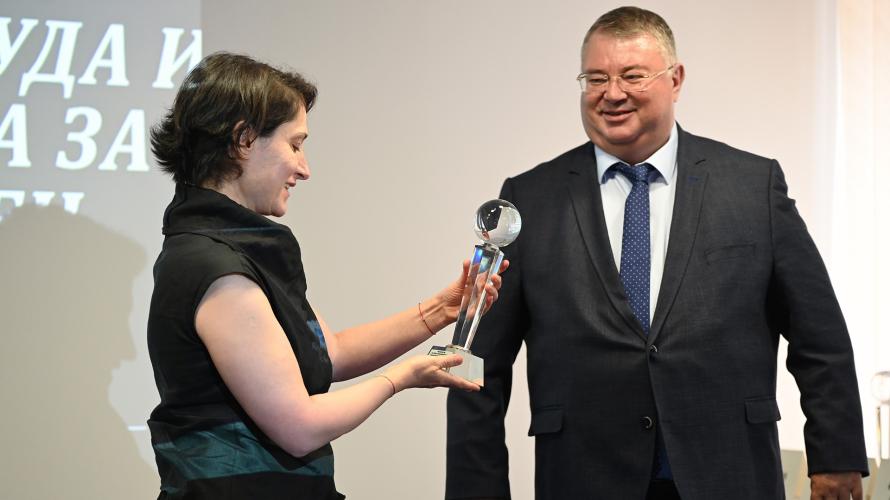 Министерството на труда и социалната политика връчи две отличия на Yettel за социалната ангажираност на телекома